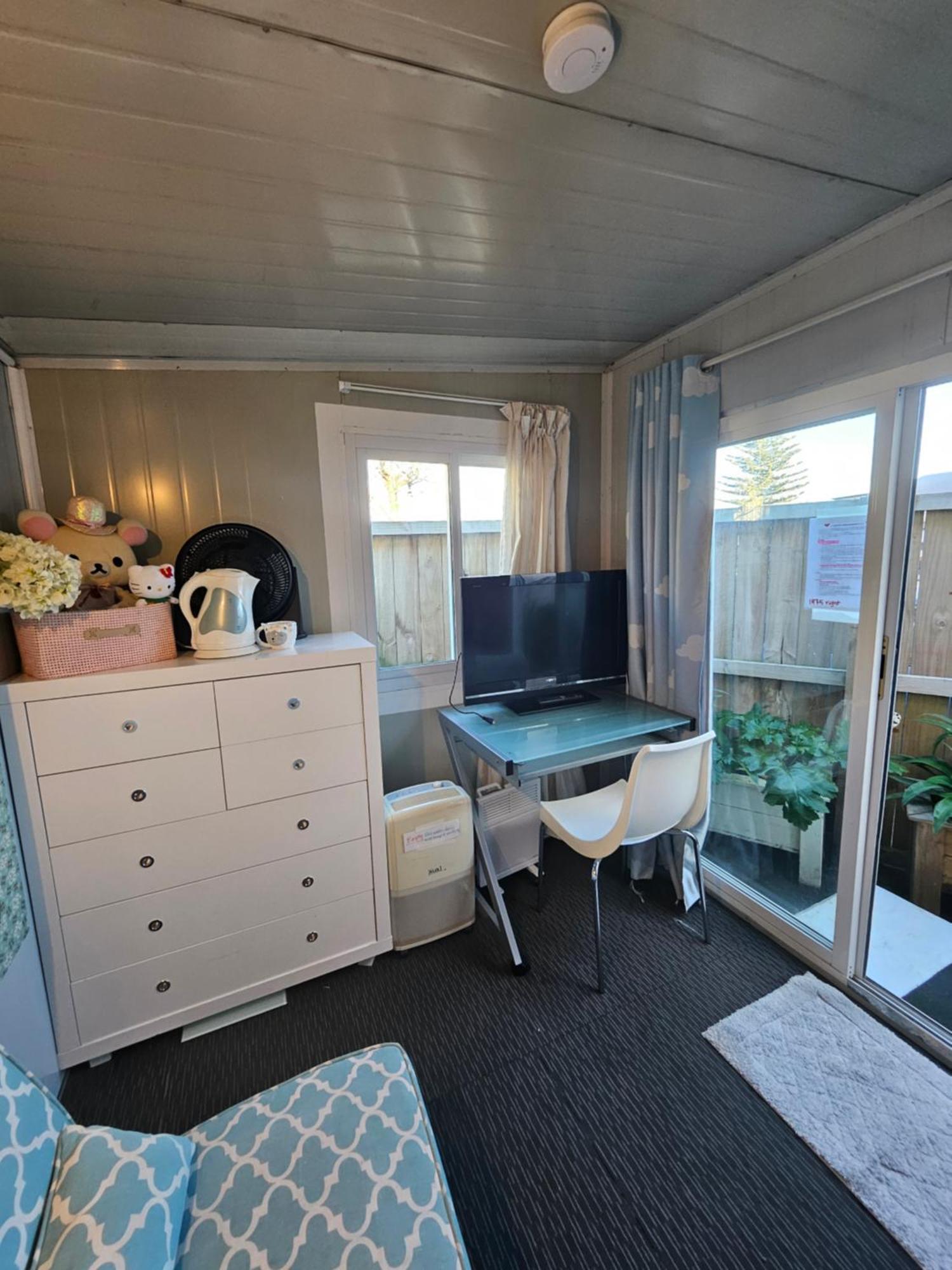C1 Save Money Budget Affordable Cabin With Comfort! - Cabin1 Auckland Exterior photo
